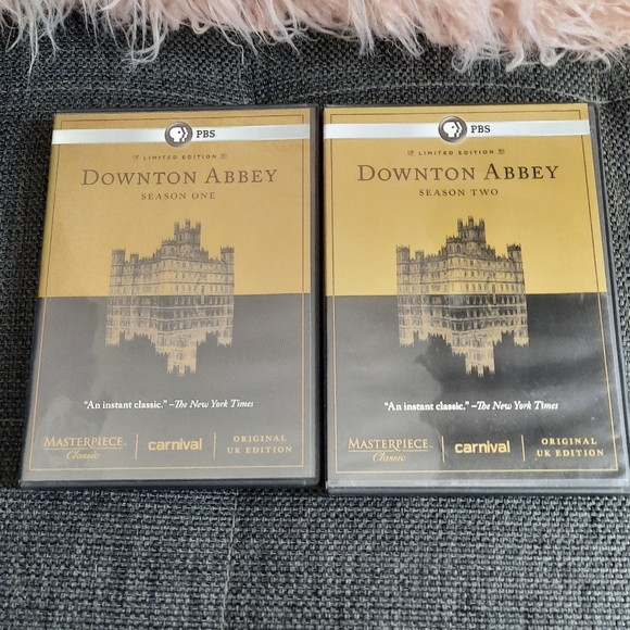 Downton Abbey Season 1 & 2 - Picture 1 of 3
